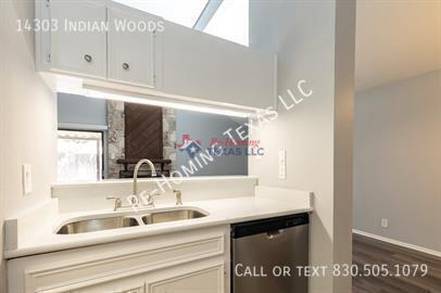 Foto del edificio - 14303 Indian Woods