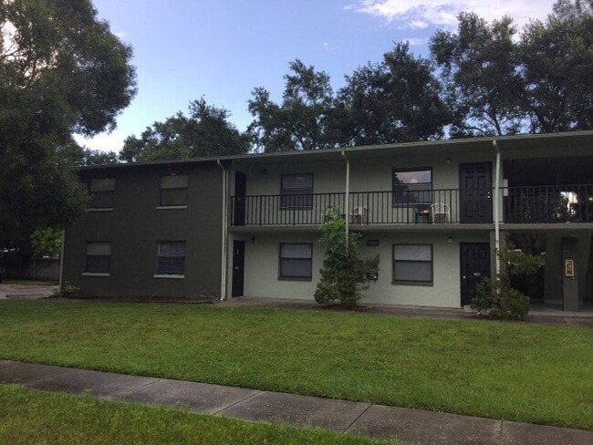 Building Photo - Cedar Hollow Apartments