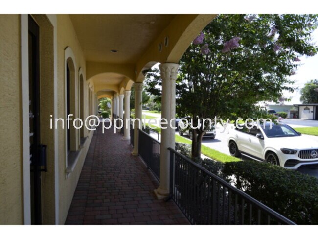 Foto del edificio - Fantastic 2nd Floor Luxury Condo