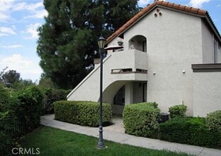 Building Photo - 23395 La Crescenta
