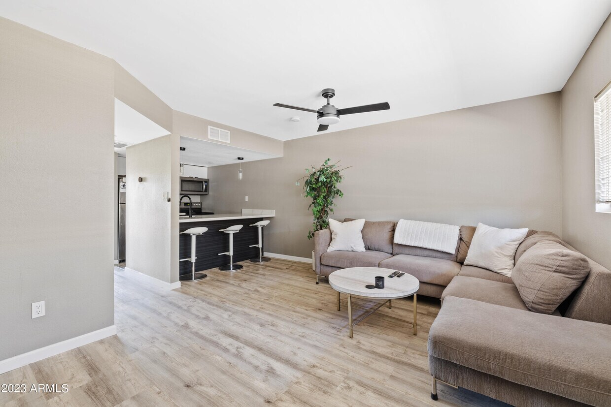 7436 E Chaparral Rd Unit B205, Scottsdale, AZ 85250 Apartment for