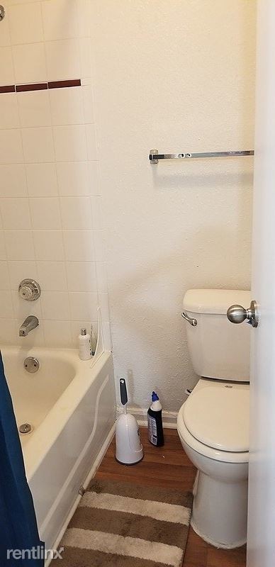 Foto del edificio - 1801 Harbor Pointe Pkwy