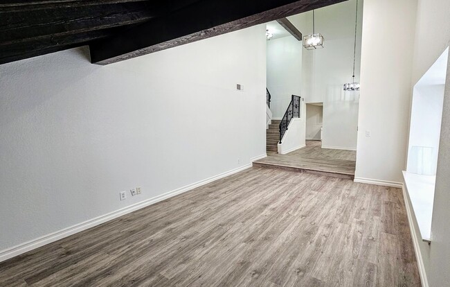 Building Photo - 14 Merrimac