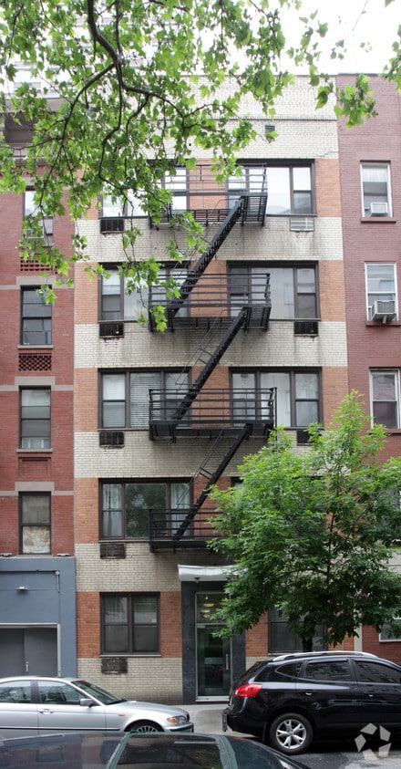 Building Photo - 332 E 73rd St