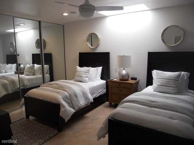 Foto del edificio - 3 br, 2 bath Condo - 189 Madrid Ave