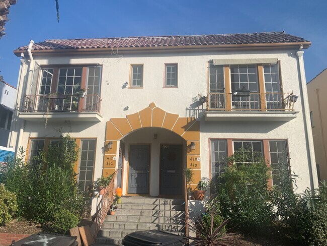 FACHADA DEL EDIFICIO - 410 N Orange Grove Ave