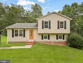 Building Photo - 10611 Cobblestone Dr