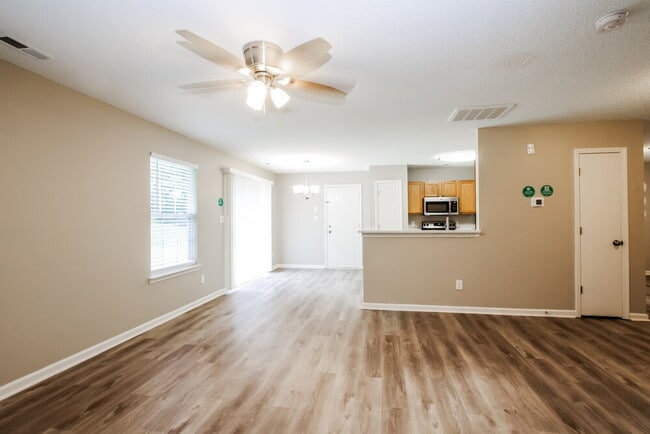 Building Photo - 182 Brantley Pl Dr