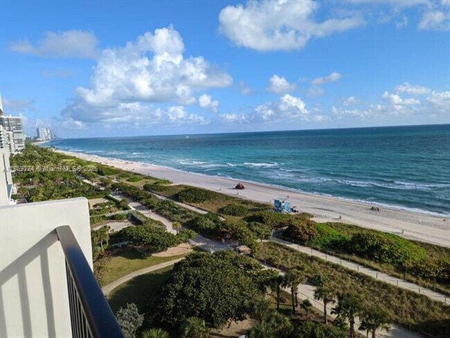 Foto del edificio - 9273 Collins Ave