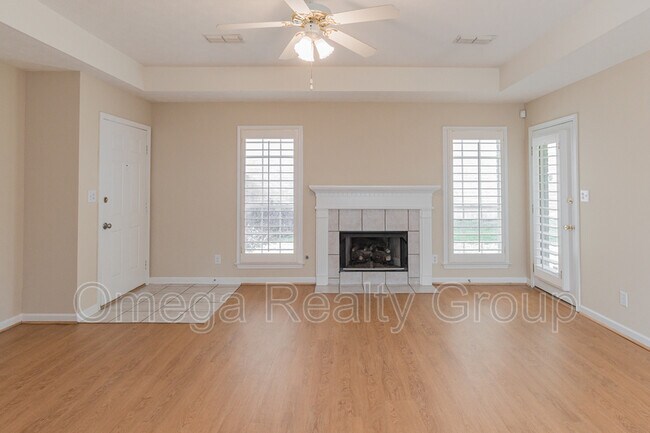 Building Photo - 2614 Queens Hollow Ct