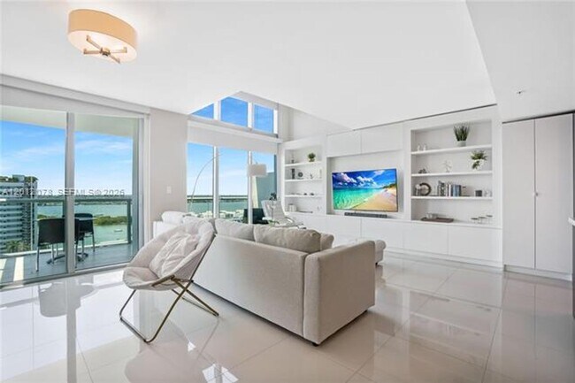 Foto del edificio - 7928 East Dr