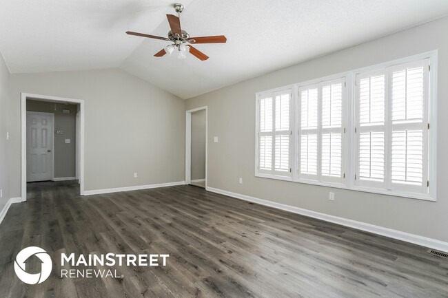 Building Photo - 509 Southampton Dr