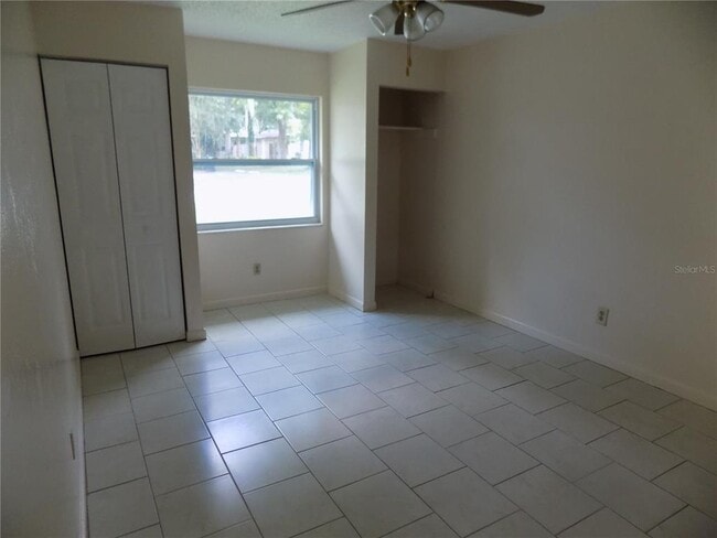 Foto del edificio - 6124 SW 10th Pl