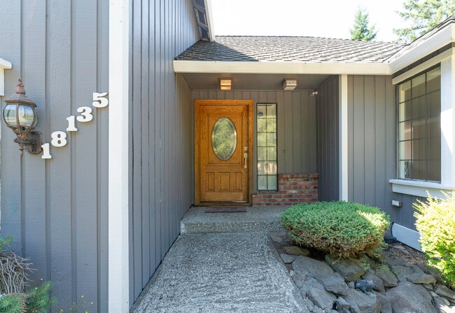 Building Photo - 18135 160th Ave SE