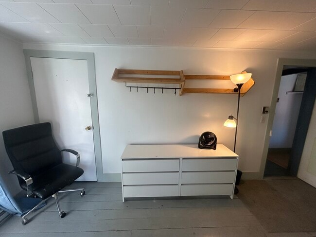 Foto del edificio - 19 Cary Rd