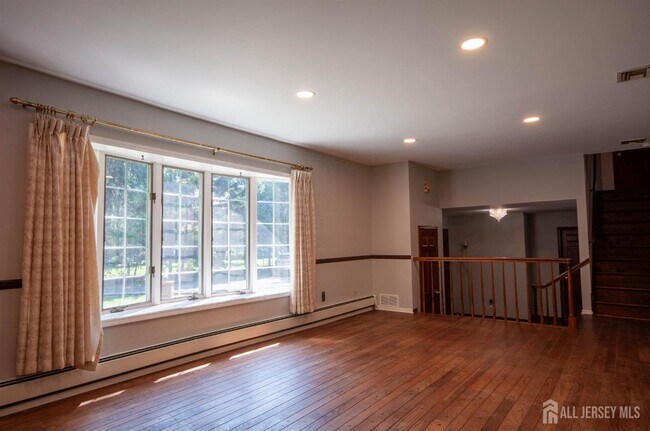 Building Photo - 1760 Rahway Rd
