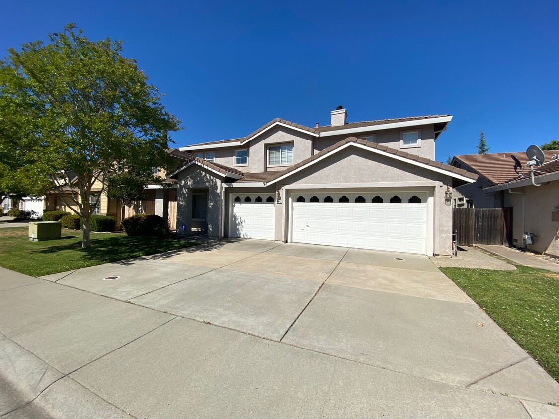 Primary Photo - Spacious Folsom Home Near Sandra Gallardo ...