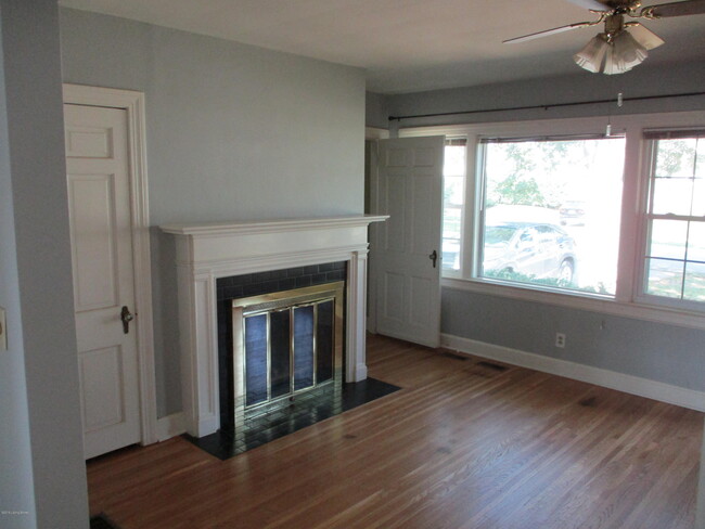Foto del edificio - 4214 Winchester Rd