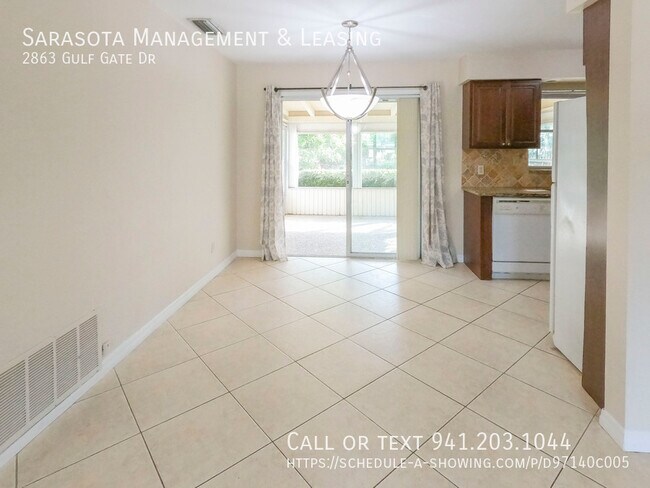 Building Photo - 2 Bed 2 Bath Home in Gulf Gate Near Siesta...
