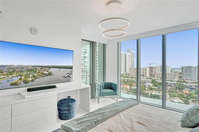 Foto del edificio - 330 Sunny Isles Blvd