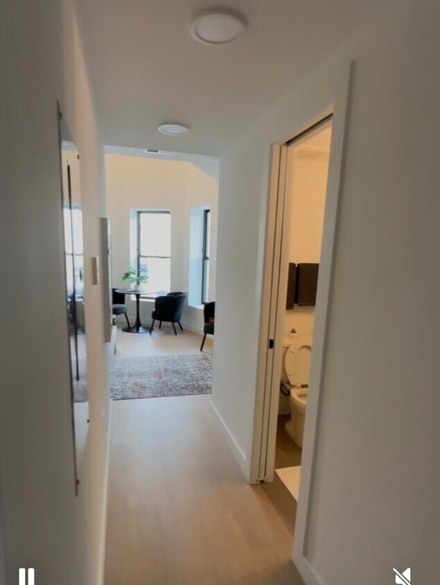 Foto principal - 304 Florida Ave NW