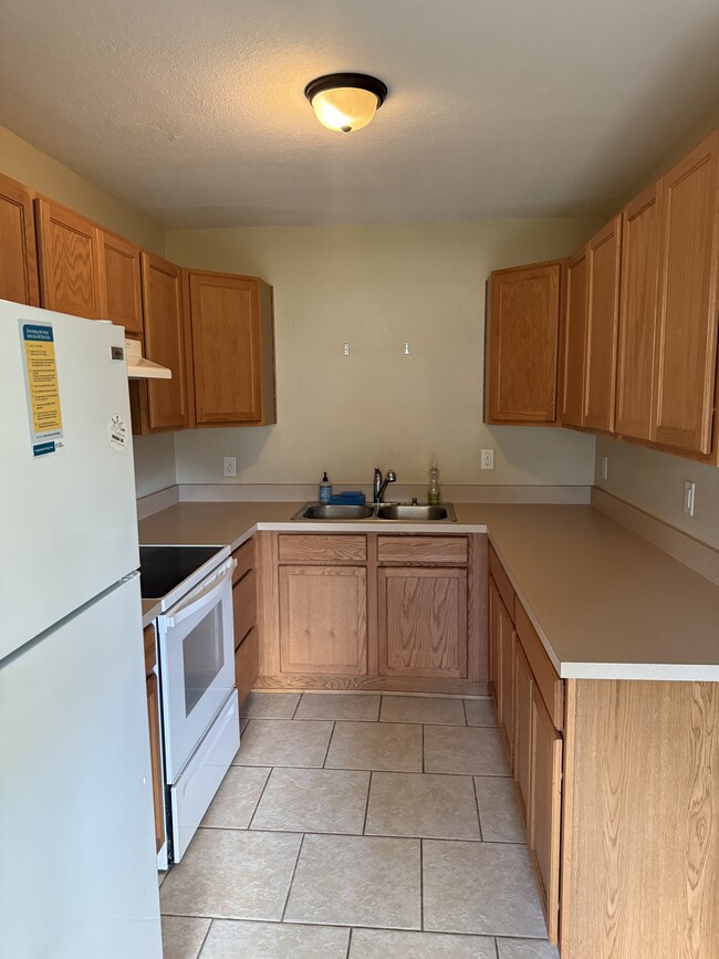 Building Photo - 509 Brightwood Ave