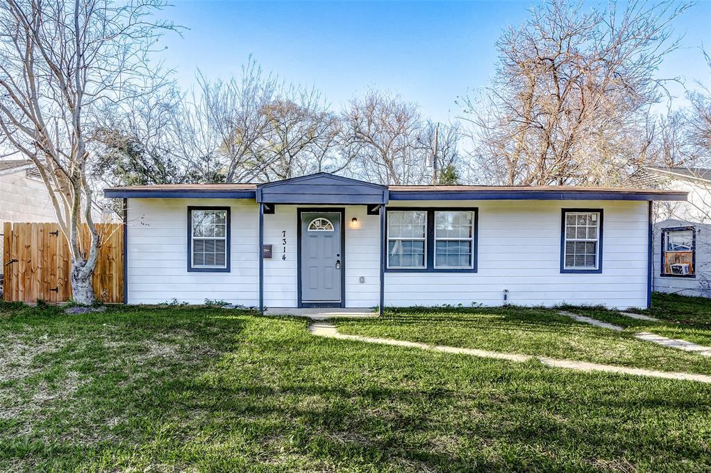 7314 Calais Rd, Houston, TX 77033 House Rental in Houston, TX