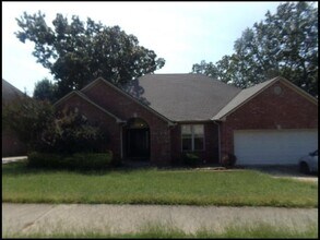 Building Photo - 7385 W Ridge Cir