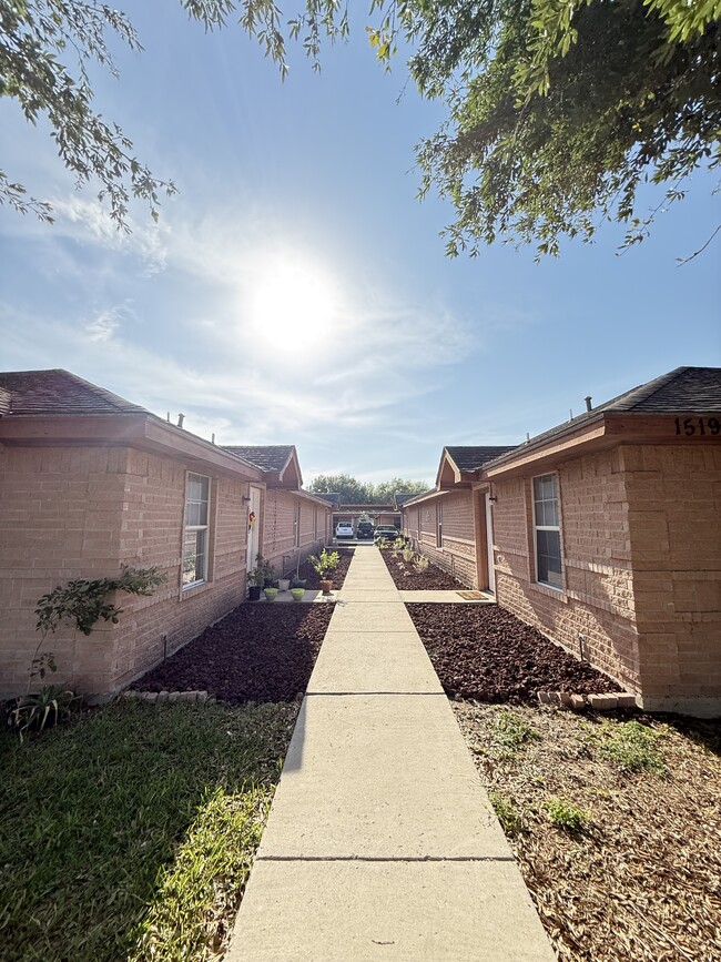 Building Photo - 1519 Orlando St