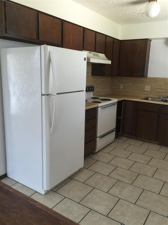 Building Photo - 1816 Wren St