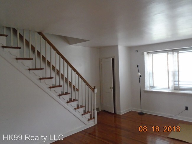 Building Photo - 3 br, 1 bath House - 2238 Glenview St.