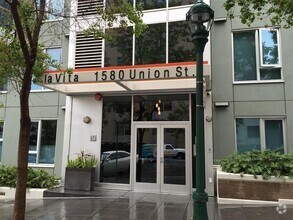 Building Photo - 1580 Union St