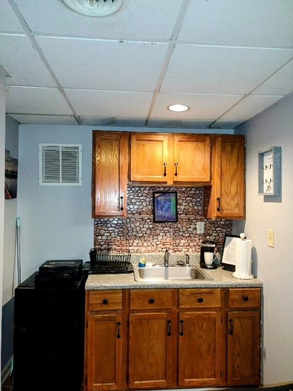 Foto del edificio - 1777 Brittney Ct
