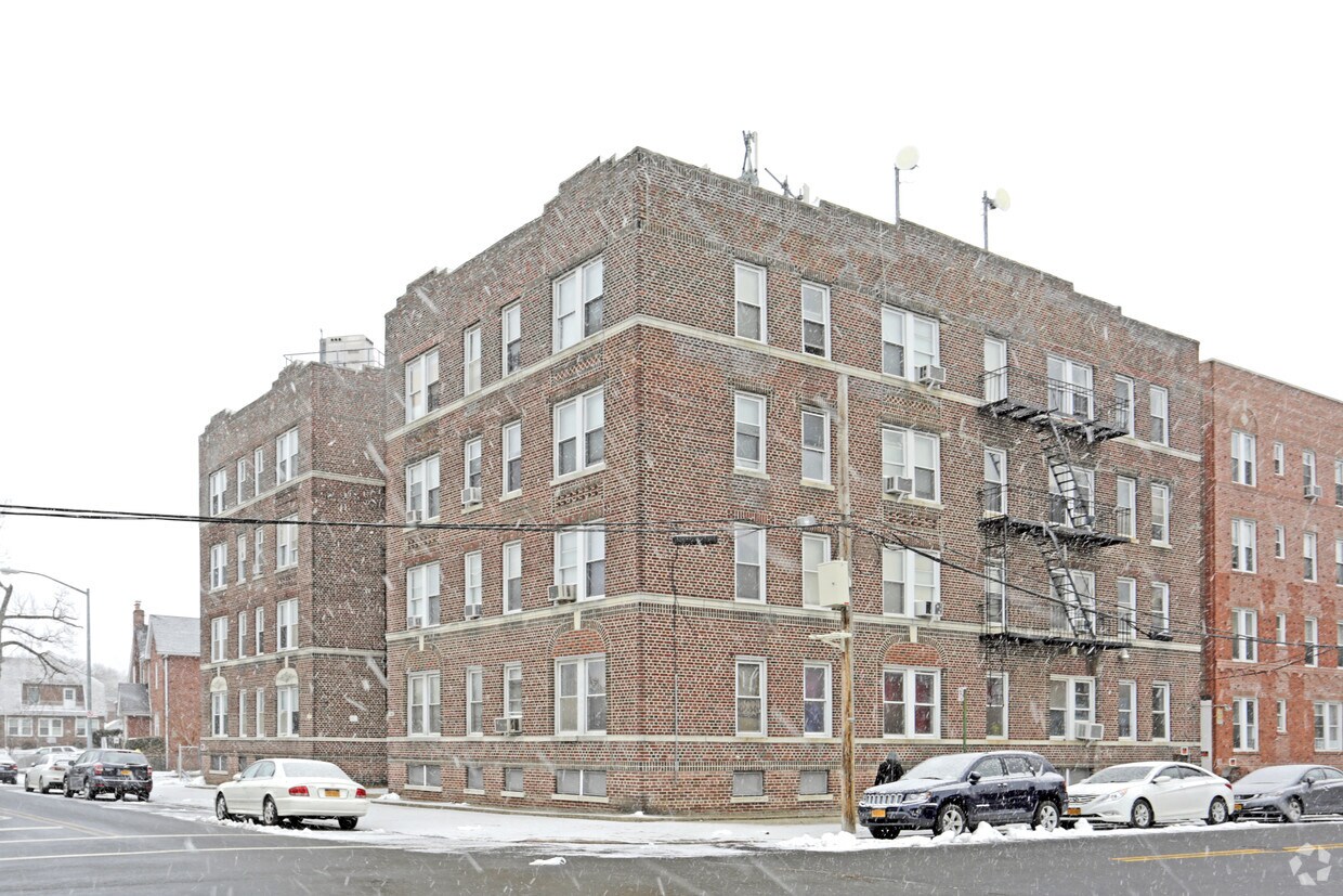 Primary Photo - 3345 Murray St
