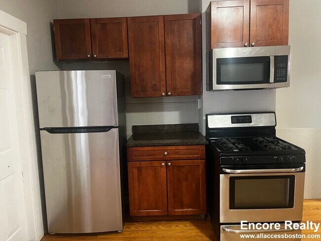 Foto del edificio - 270 Bowdoin St