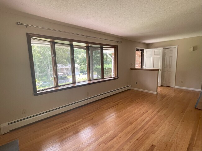 Foto del edificio - 132 Alder Ln