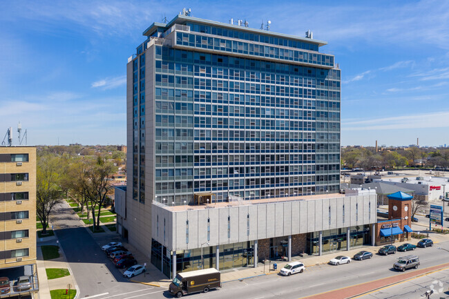 Foto del edificio - Cameo Towers