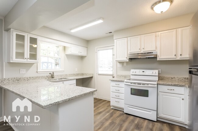 Building Photo - 201 Indian Trail