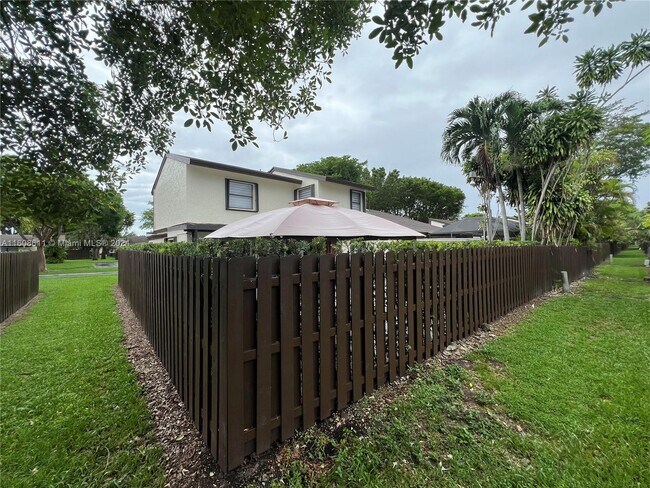 Building Photo - 12725 SW 68th Terrace