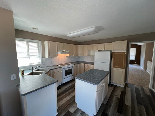 Photo du bâtiment - 939 Mt Bulman Dr