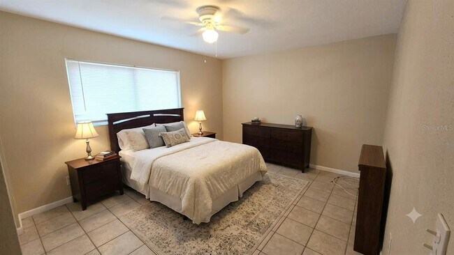 Foto del edificio - 716 21st St N