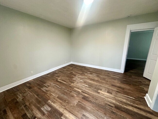 Foto del edificio - 3 Bedroom, Main Level Primary Bedroom