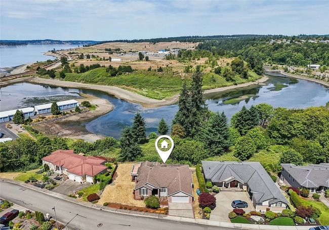 Building Photo - Stunning Fully Remodeled 4-Bedroom Waterfront Home in Steilacoom — Minutes From Chambers Bay