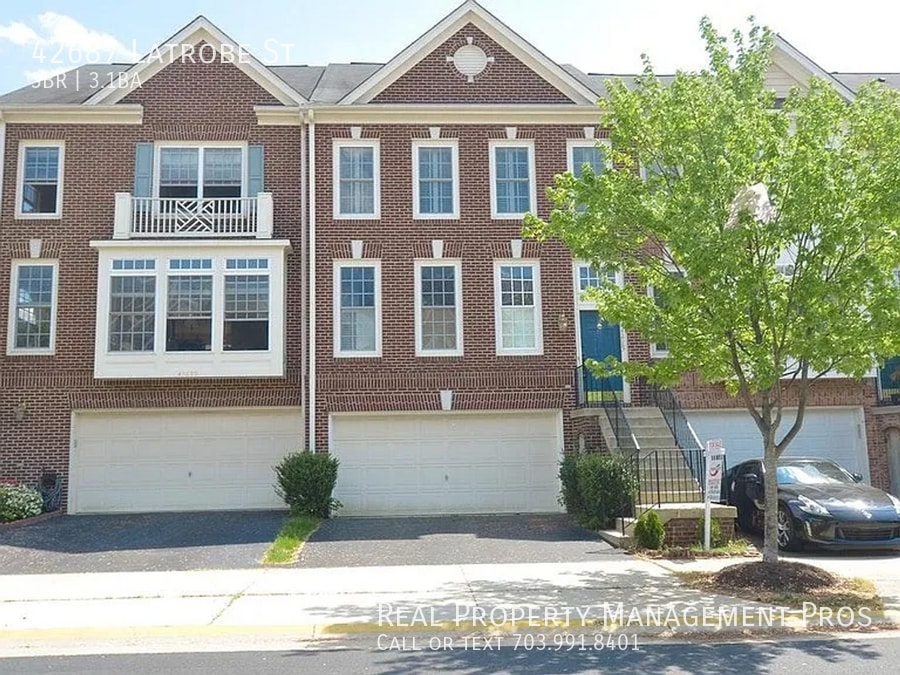 Primary Photo - 42687 Latrobe St