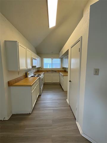 Foto del edificio - 1609 Autumn Breeze Ln
