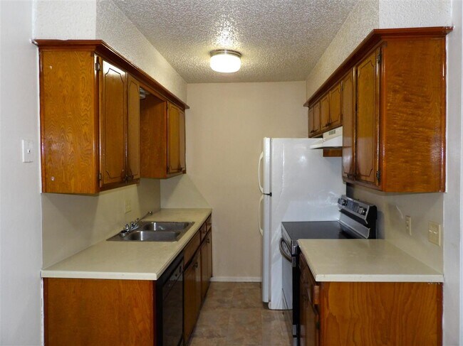 Foto del edificio - 6405 NW Oak Ave