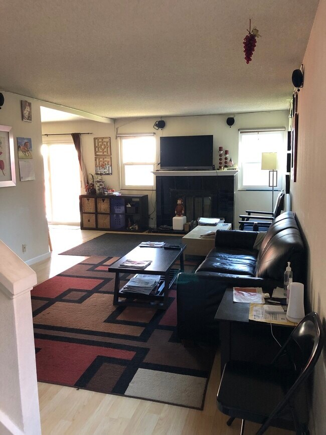 Foto del edificio - 254 Grau Dr