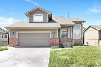Building Photo - 934 Sandusky Dr