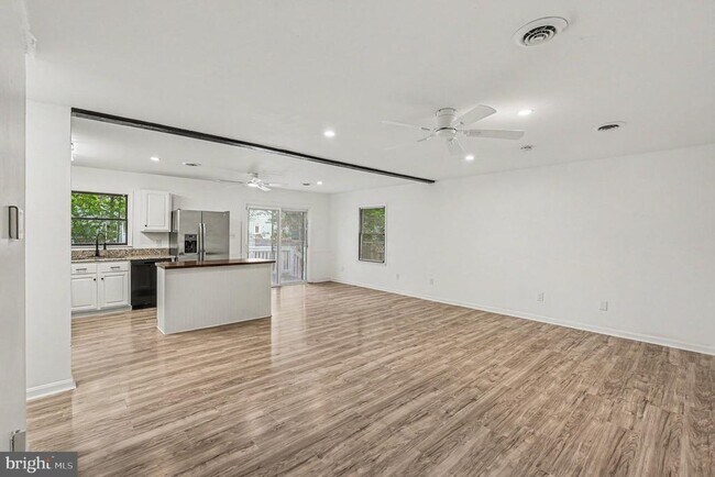 Foto del edificio - 78 Woodmount Dr
