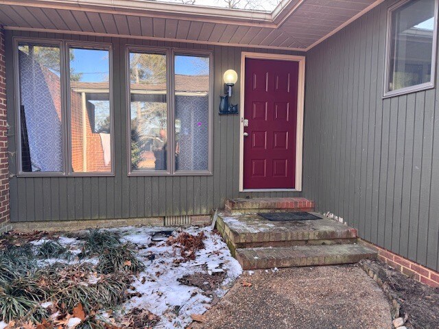 Foto del edificio - 8090 Terrapin Cove Rd